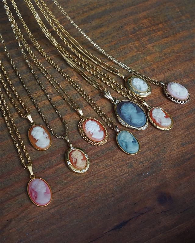 COCO'S JEWELRY handmade bead design